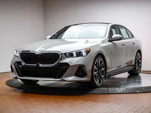 2026 BMW 550e xDrive