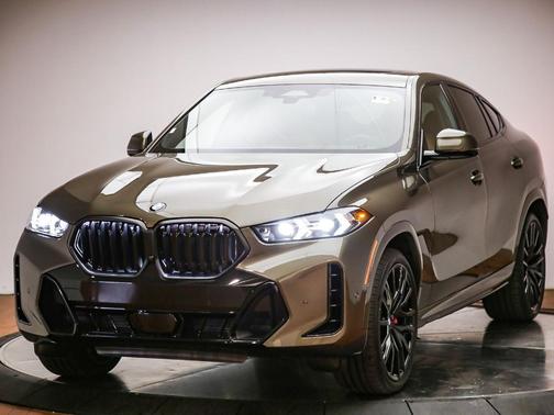 Manhattan Green Metallic 2027 BMW X6 xDrive40i