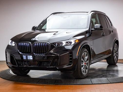 Black Sapphire Metallic 2026 BMW X5 PHEV xDrive50e