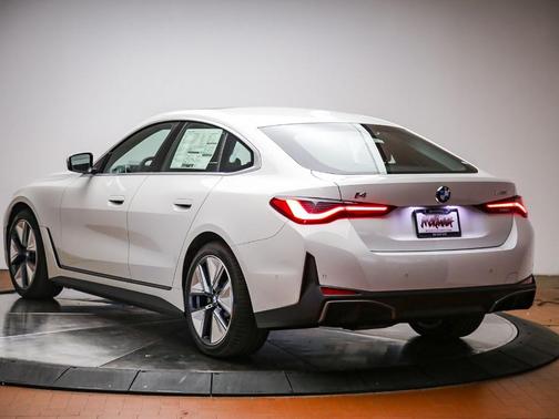 Alpine White 2026 BMW i4 Gran Coupe eDrive40