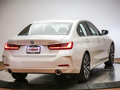 Mineral White Metallic 2026 BMW 330 I