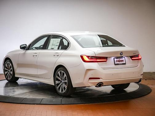 Mineral White Metallic 2026 BMW 330 I
