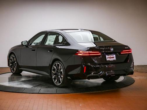 Black Sapphire Metallic 2027 BMW 530 i