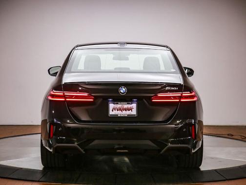 Black Sapphire Metallic 2027 BMW 530 i