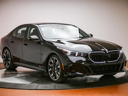 Black Sapphire Metallic 2027 BMW 530 i