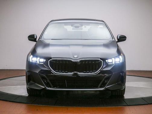 Deep Gray 2026 BMW 530 i