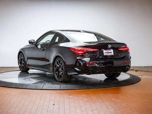 Black Sapphire Metallic 2026 BMW 430 i