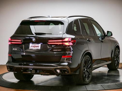 Black Sapphire Metallic 2026 BMW X5 xDrive40i