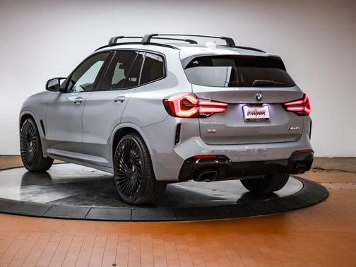 2024 BMW X3 M40i