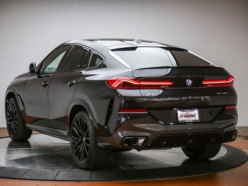 Black Sapphire Metallic 2027 BMW X6 xDrive40i