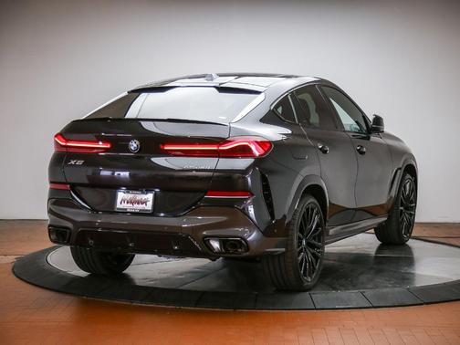 Black Sapphire Metallic 2027 BMW X6 xDrive40i