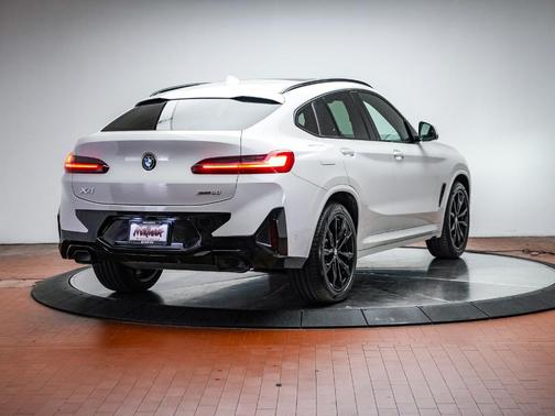 Alpine White 2023 BMW X4 xDrive30i