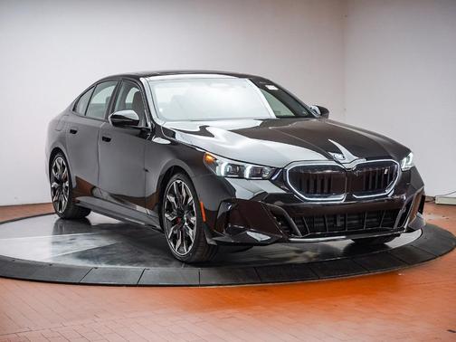 Black Sapphire Metallic 2026 BMW i5 eDrive40