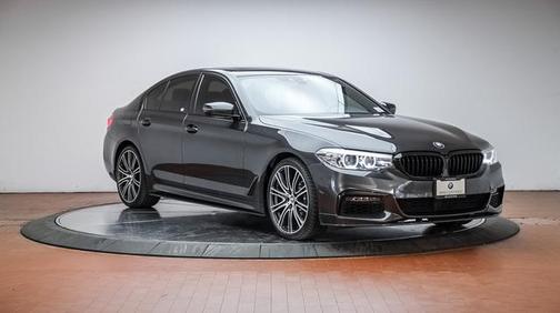 Photo 5 of 25 of 2019 BMW 540 i