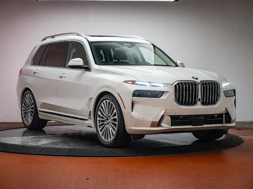 2024 BMW X7 xDrive40i