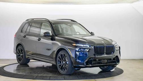 Carbon Black Metallic 2027 BMW X7 xDrive40i