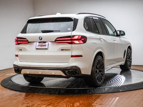 2026 BMW X5 M60i