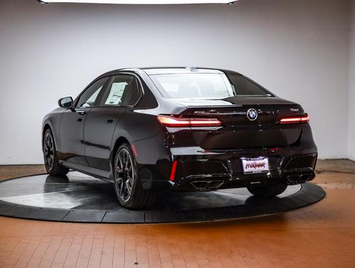 Black Sapphire Metallic 2026 BMW 760 760i xDrive