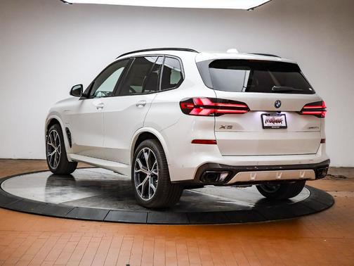 2026 BMW X5 PHEV xDrive50e