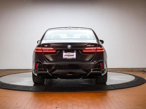 2026 BMW i5 eDrive40