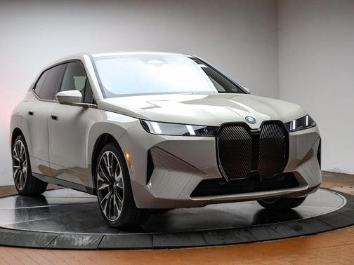 2026 BMW iX xDrive45