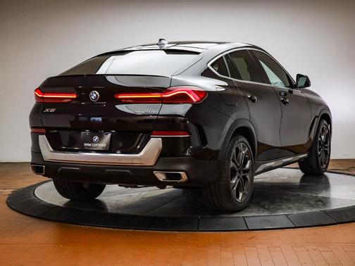 2023 BMW X6 xDrive40i