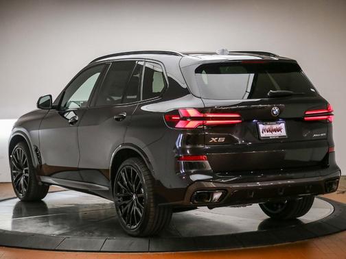 Black Sapphire Metallic 2026 BMW X5 xDrive40i