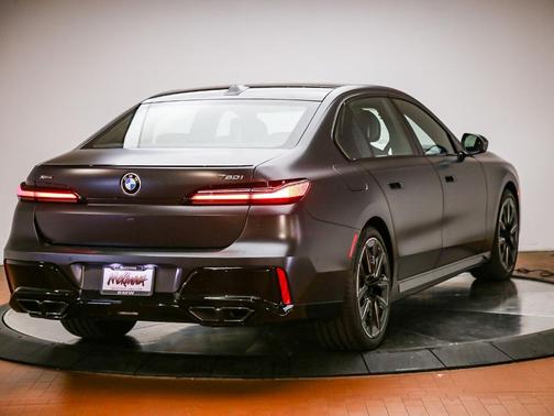 Deep Gray 2026 BMW 760 760i xDrive