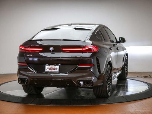 Black Sapphire Metallic 2027 BMW X6 xDrive40i