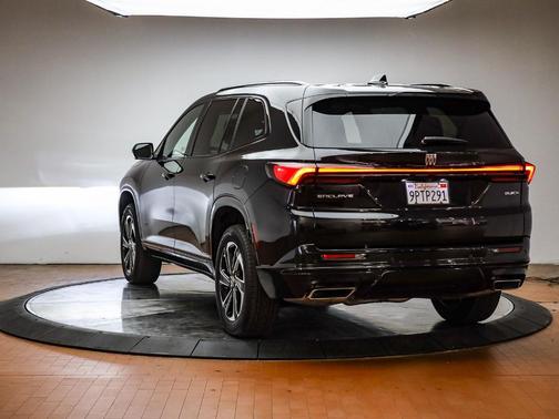 2025 Buick Enclave Sport Touring