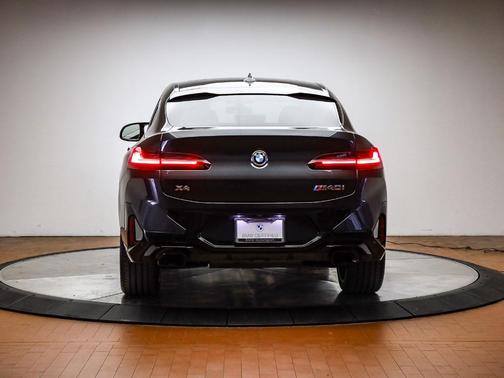 2023 BMW X4 M40i