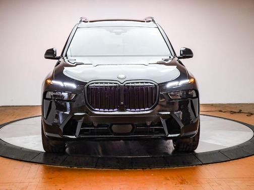 Black Sapphire Metallic 2026 BMW X7 xDrive40i
