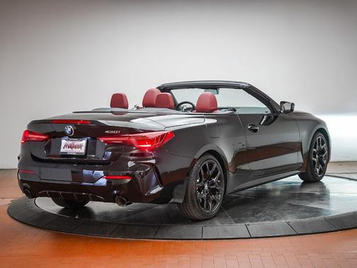 Black Sapphire Metallic 2026 BMW 430 i