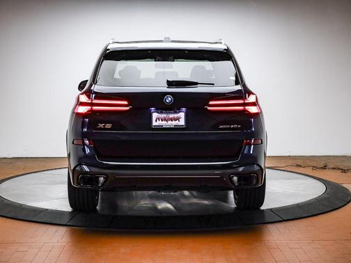 Carbon Black 2026 BMW X5 PHEV xDrive50e