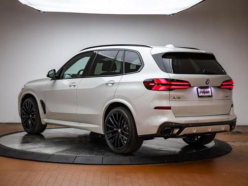 2026 BMW X5 sDrive40i