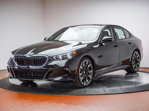 Black Sapphire Metallic 2026 BMW 530 i