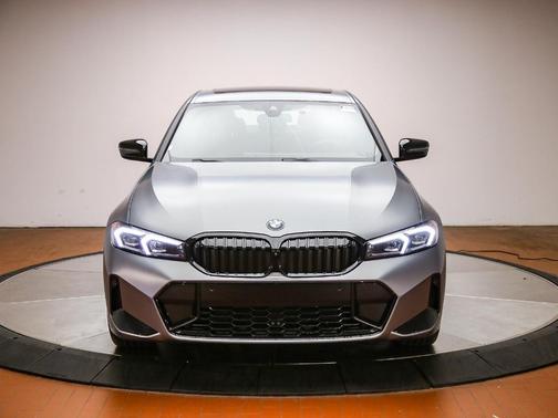 Pure 2026 BMW 330 i NA