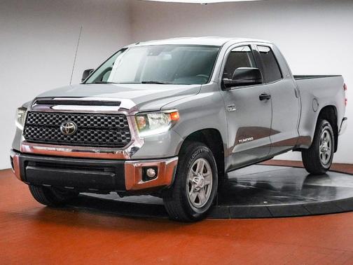 Gray 2019 Toyota Tundra SR5