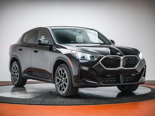 Jet Black 2024 BMW X2 xDrive28i