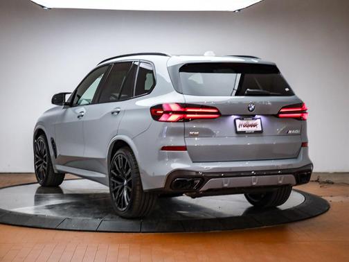 2026 BMW X5 M60i
