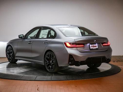 Pure 2026 BMW 330 i NA