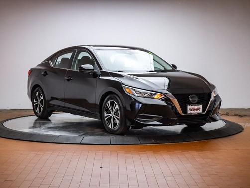 Black 2022 Nissan Sentra SV