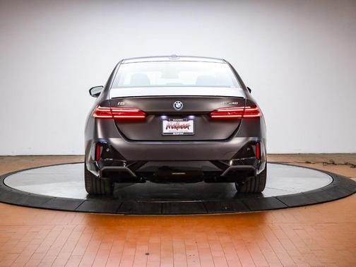 Deep Gray 2026 BMW i5 eDrive40