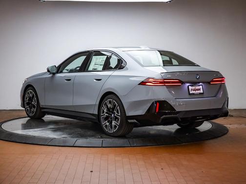 2026 BMW i5 eDrive40