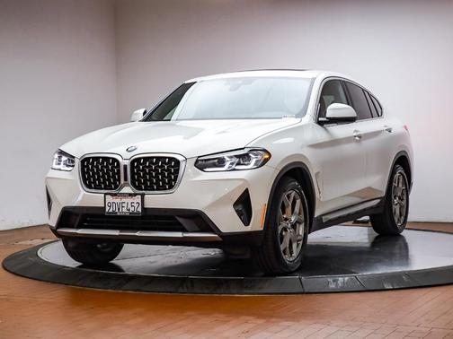 2023 BMW X4 xDrive30i