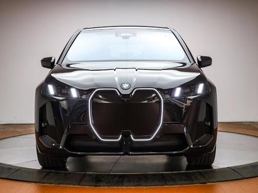 2026 BMW iX xDrive60