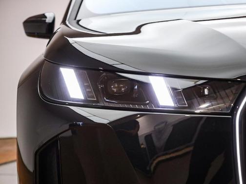 2026 BMW iX xDrive60