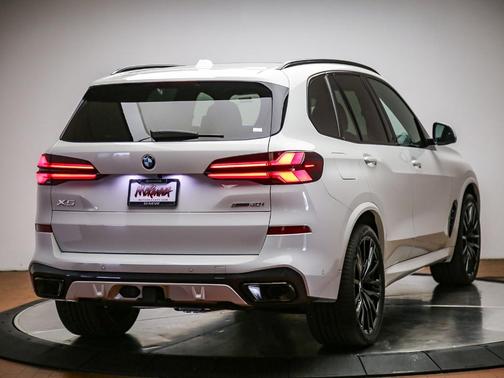 Alpine White 2026 BMW X5 xDrive40i