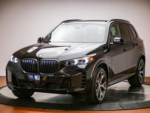 Black Sapphire Metallic 2026 BMW X5 PHEV xDrive50e