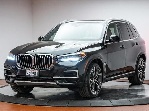 Black Sapphire Metallic 2022 BMW X5 xDrive40i